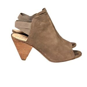 Vince Camuto Edora Taupe Gray Tan suede Leather Peep-Toe Heeled Slingback shoes